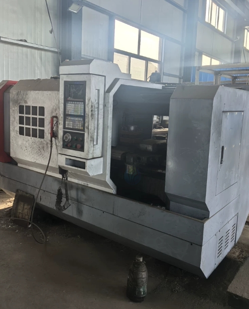 连云港地区工厂处理数控车床两台