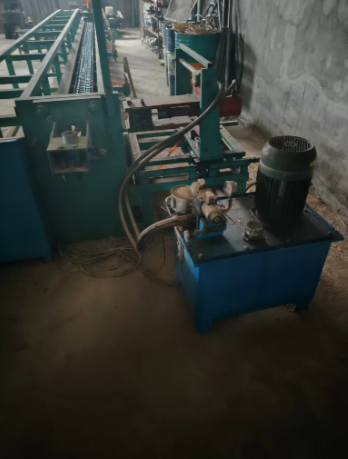 聊城市地区工厂处理自动截料拔丝机 拉丝机 全自动送料机 HDM JD23-35冲床