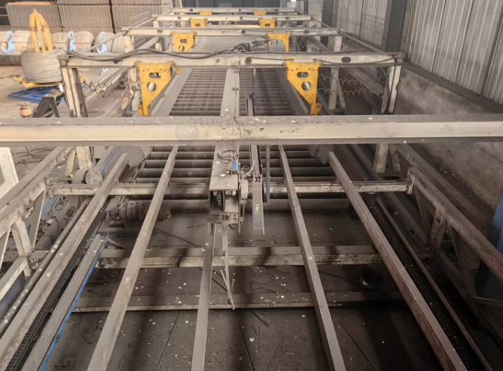 哈尔滨市地区处理钢筋网生产线一条