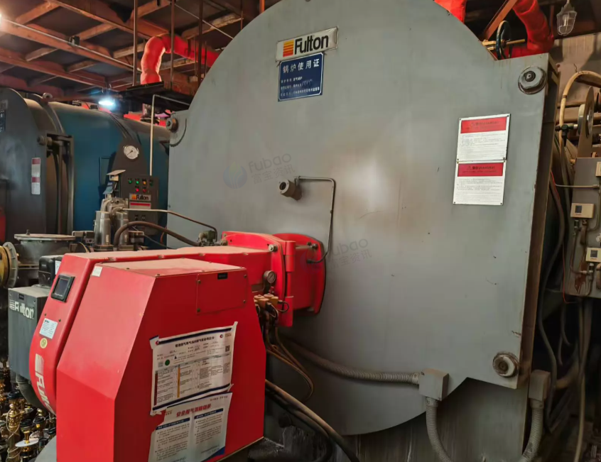 呼和浩特市地区工厂处理富尔顿4吨蒸汽锅炉2台