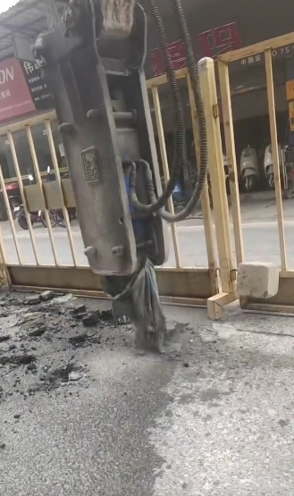 佛山市地区处理闲置液压破碎锤68型