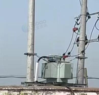 阜阳市地区处理1300破碎机、1200撕碎机、现代挖机、地磅、250变压器、抓夹机等设备