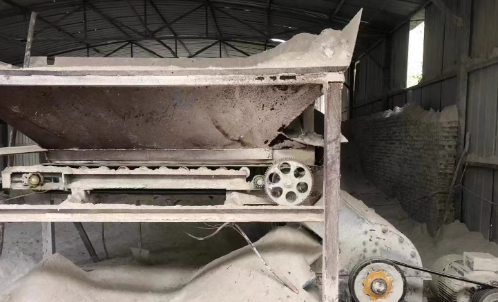 咸阳市地区处理30装载机、二灰石拌料机