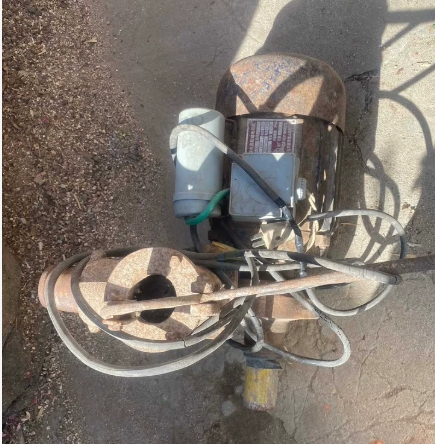 青岛市地区处理电动抽水泵一套带电机