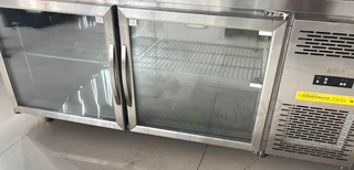 黄山市地区处理商用四开门冰箱，平冷柜，餐桌椅等厨房设备