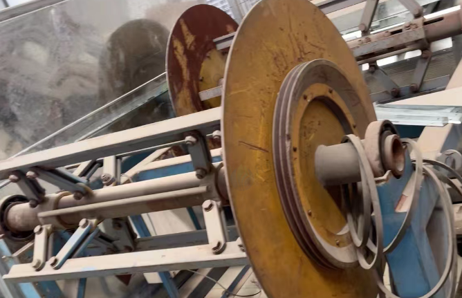 肇庆市地区闲置处理风管平板机、交流焊机、金王转盘锯、智能包装机等