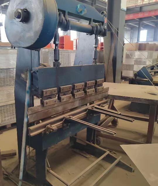 洛阳市地区处理电葫芦、转印机、胶合机、气泵、折弯剪板机、锯角机等