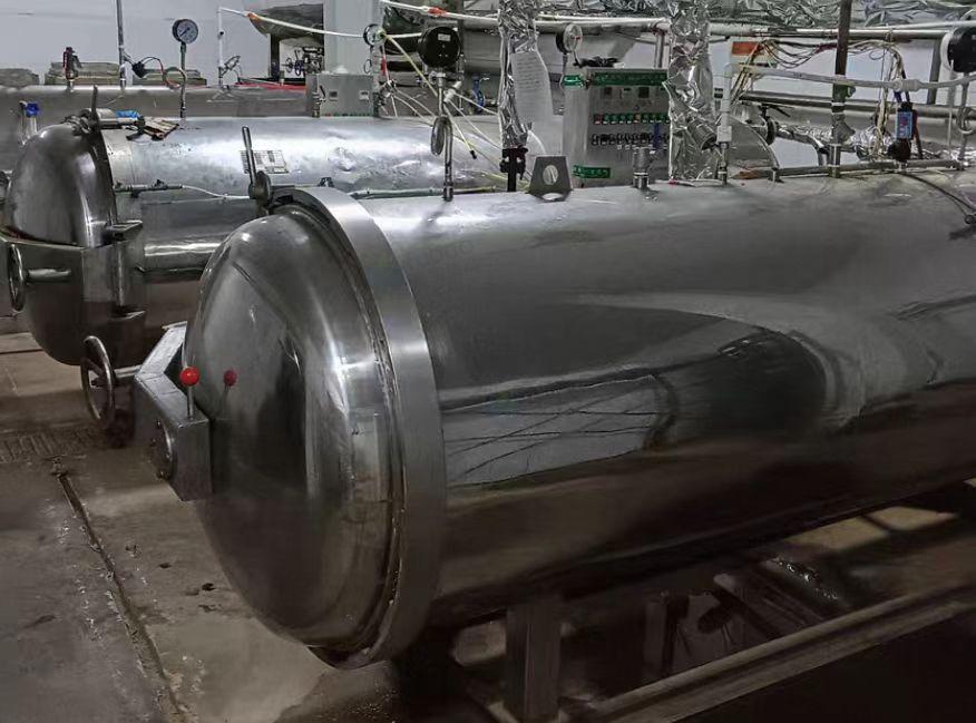 德州市地区食品厂处理3.5方杀菌锅、冷库、不锈钢清洗池、水处理设备、全自动翻盖抽空机等