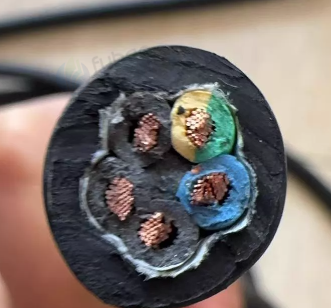 盐城市地区处理FDEH5*2.5中天电缆650m