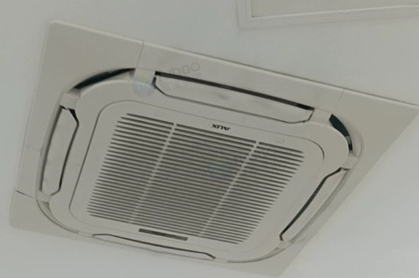 苏州市地区处理奥克斯中央空调吸顶机4台