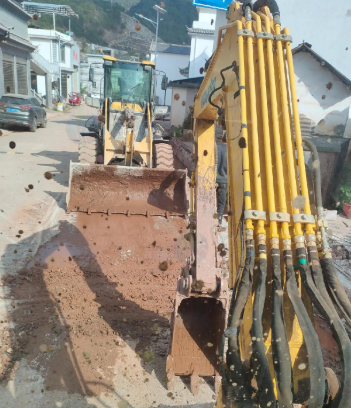 大理市地区处理装载机