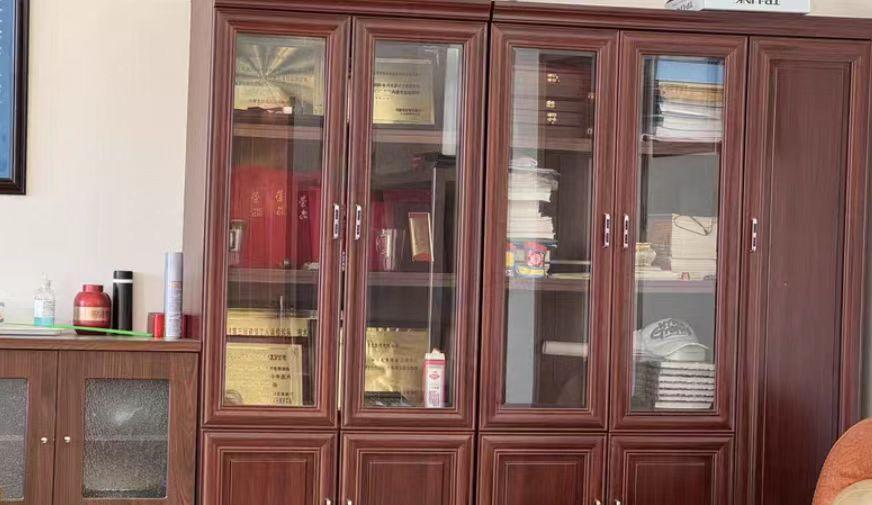 呼伦贝尔市地区处理全套办公家具