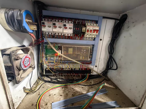 菏泽市地区工厂处理后送料自动数控车床
