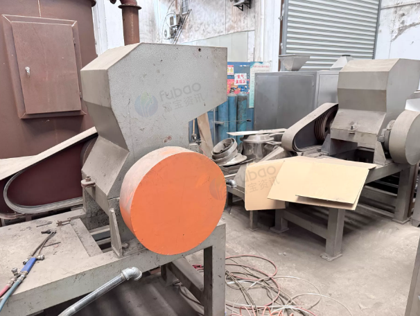 无锡市地区工厂处理500粗碎机、螺带混合机