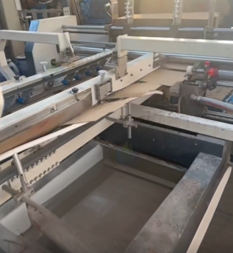 青岛市地区处理自用全自动粘箱机