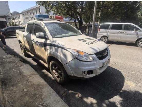 4月21日百色市边境管理支队5辆报废机动车转让公告