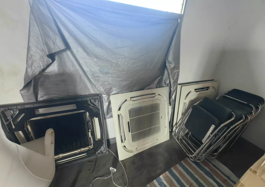 杭州市地区处理奥克斯中央空调室外机2台、吸顶机5台