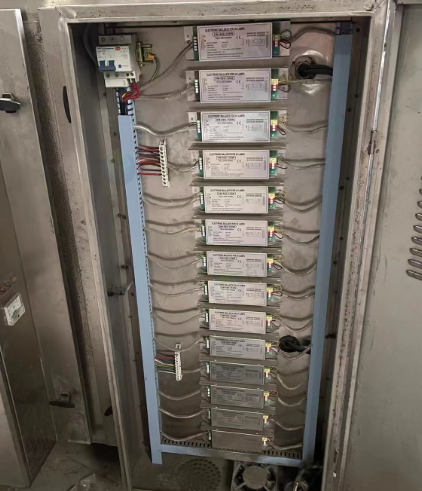 揭阳市地区处理防保设备、控制柜、多翼式离心风机