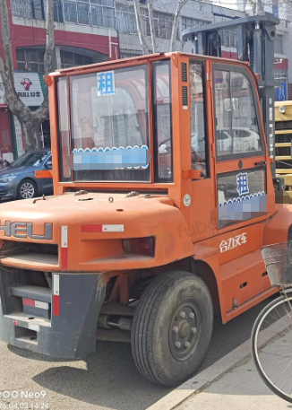 威海市地区处理17年7吨合力叉车