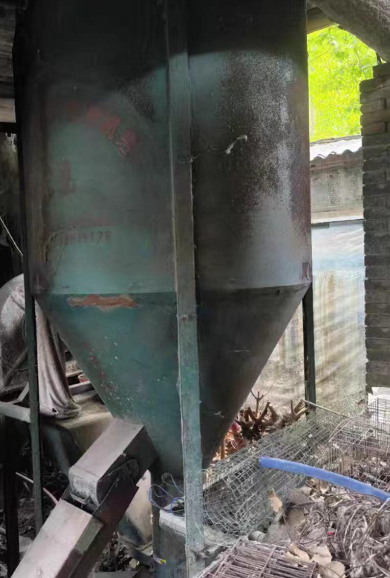 焦作市地区处理218型饲料颗粒机、合料机、提升机，风干机等