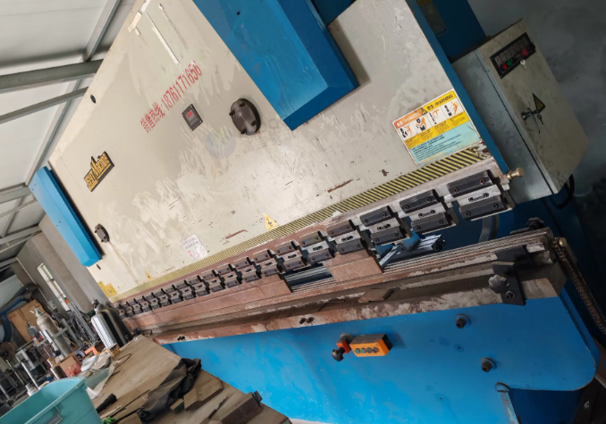 常州市地区工厂处理WC67Y-125/4000液压板料折弯机