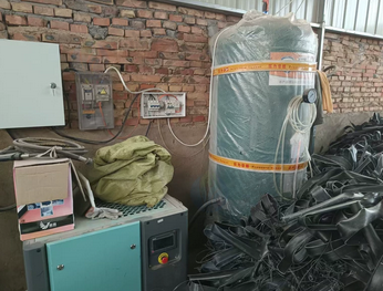 沧州市地区处理7.5永磁变频空压机配1立方储气罐加冷干机三件套