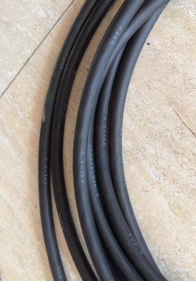 盐城市地区处理FDEH5*2.5中天电缆650m