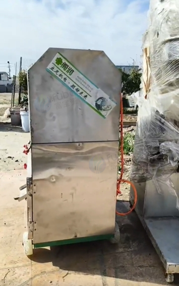 青岛市地区处理两台炸丸子设备