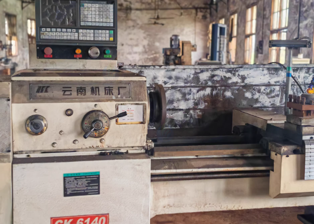泰州市地区工厂处理6140数控车床2台
