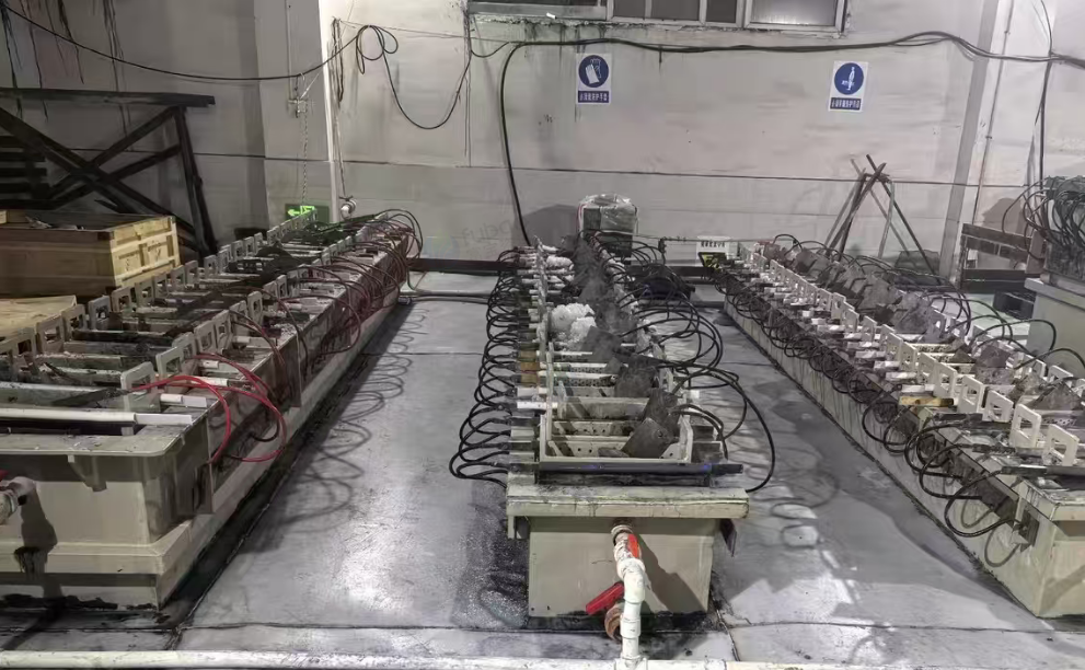 益阳市地区处理合金电解槽十套