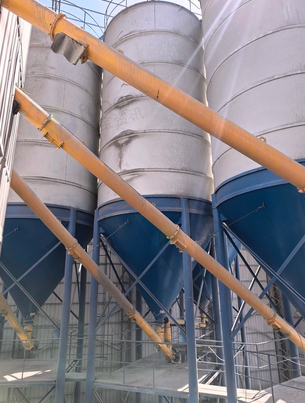 北京地区处理300吨水泥罐
