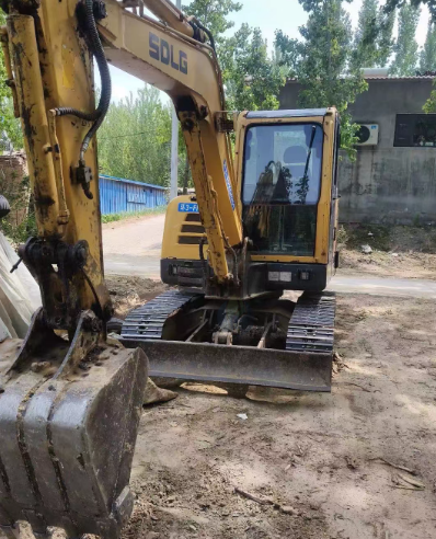 聊城市地区闲置处理临工60挖掘机