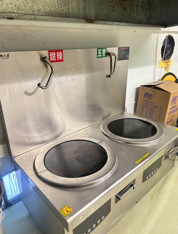 临沂市地区处理煮货电磁炉、酒水冰箱、多功能展示柜、冰台展示柜、桌椅