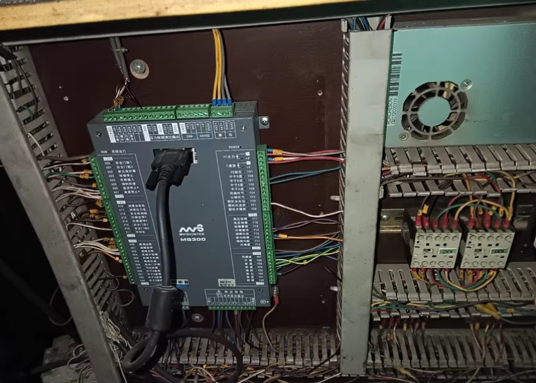 佛山市地区处理震德120变量泵耀威90M6注塑机