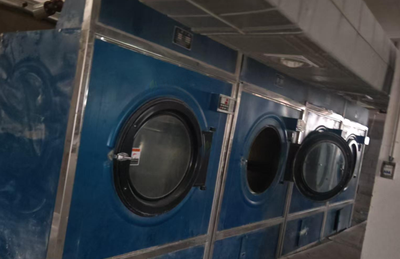 供应：5台脱水机、7台烘干机、2台乳胶床垫全自动连续式打孔机