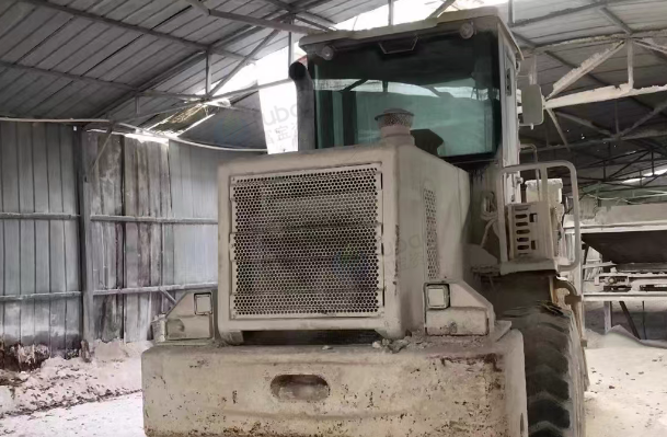 咸阳市地区处理30装载机、二灰石拌料机