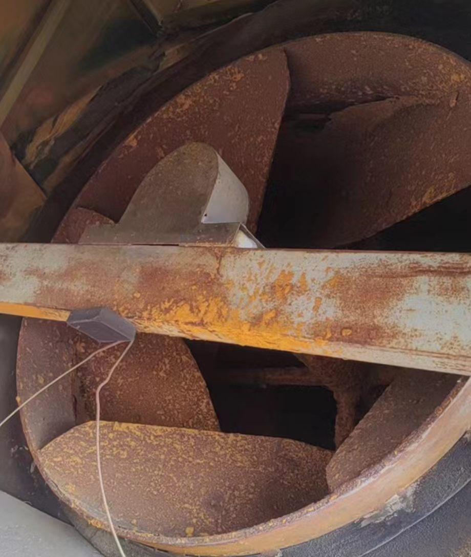 包头市地区处理雷蒙磨粉机、除尘器、混料罐、两顿蒸汽锅炉等