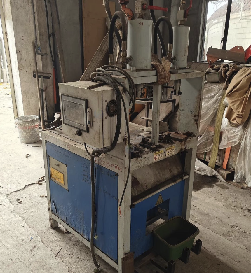 广州市地区处理5.5千瓦双头冲孔机