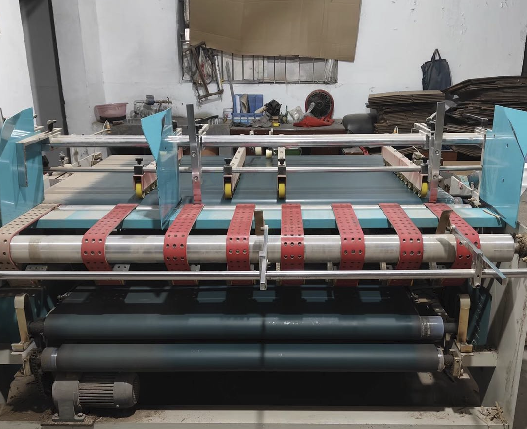 西安市地区处理2米万能压合式粘箱机