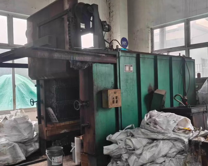 苏州市地区工厂处理180KW台车式电阻炉