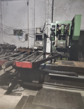 泰州市地区工厂处理40T数控冲床