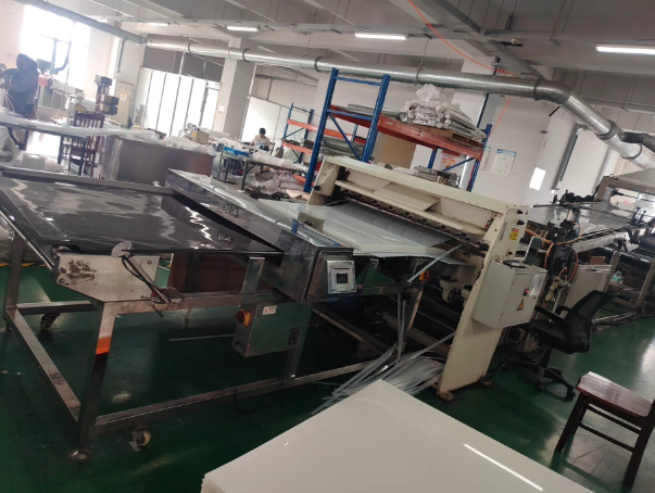 苏州市地区工厂处理宝鸡车床1台、张家港华明机械塑料板下料机1台