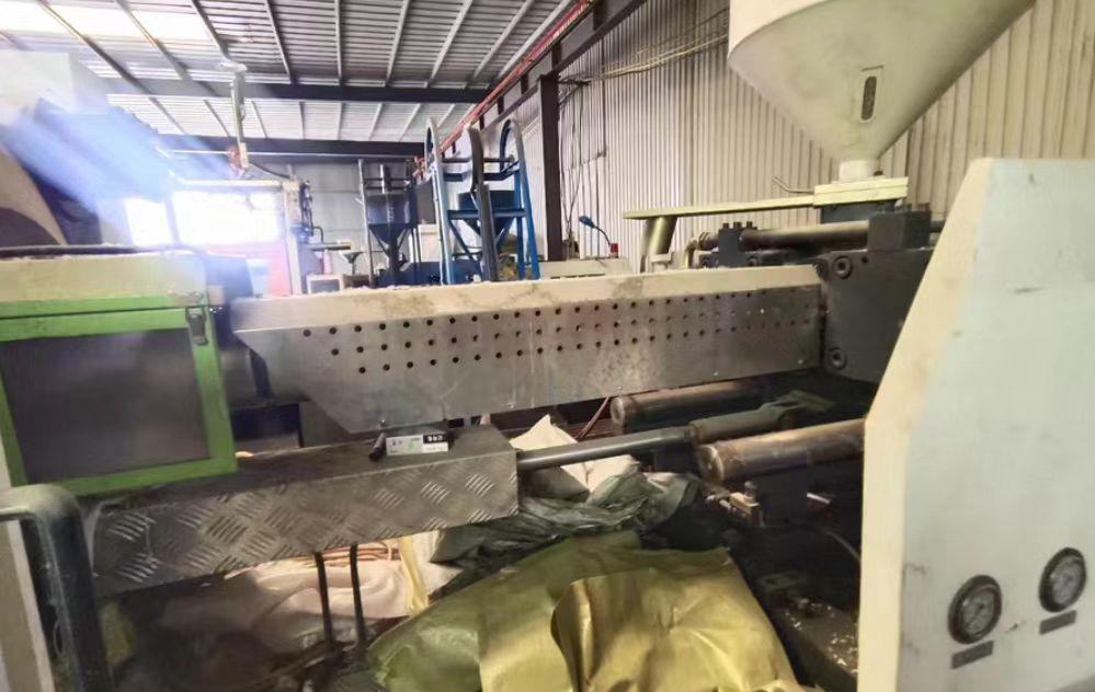 临沂市地区工厂处理格林斯顿380吨伺服注塑机