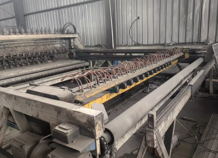 哈尔滨市地区处理钢筋网生产线一条