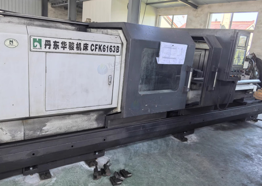 扬州市地区工厂处理丹东华骏数控6163✕3米车床