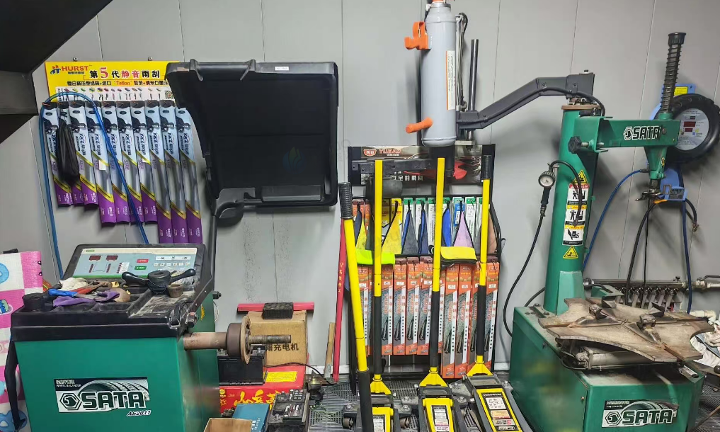 吉林市地区店铺处理世达扒胎机、动平衡机