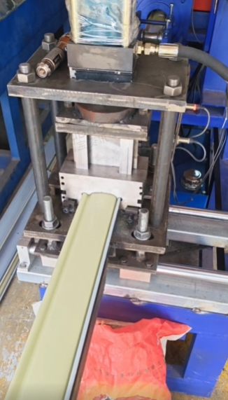 佛山市地区处理四台卷闸机