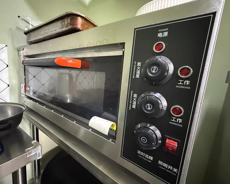 南平市地区处理沙拉台、烤箱、六门冰箱、蒸饭柜、油烟机等