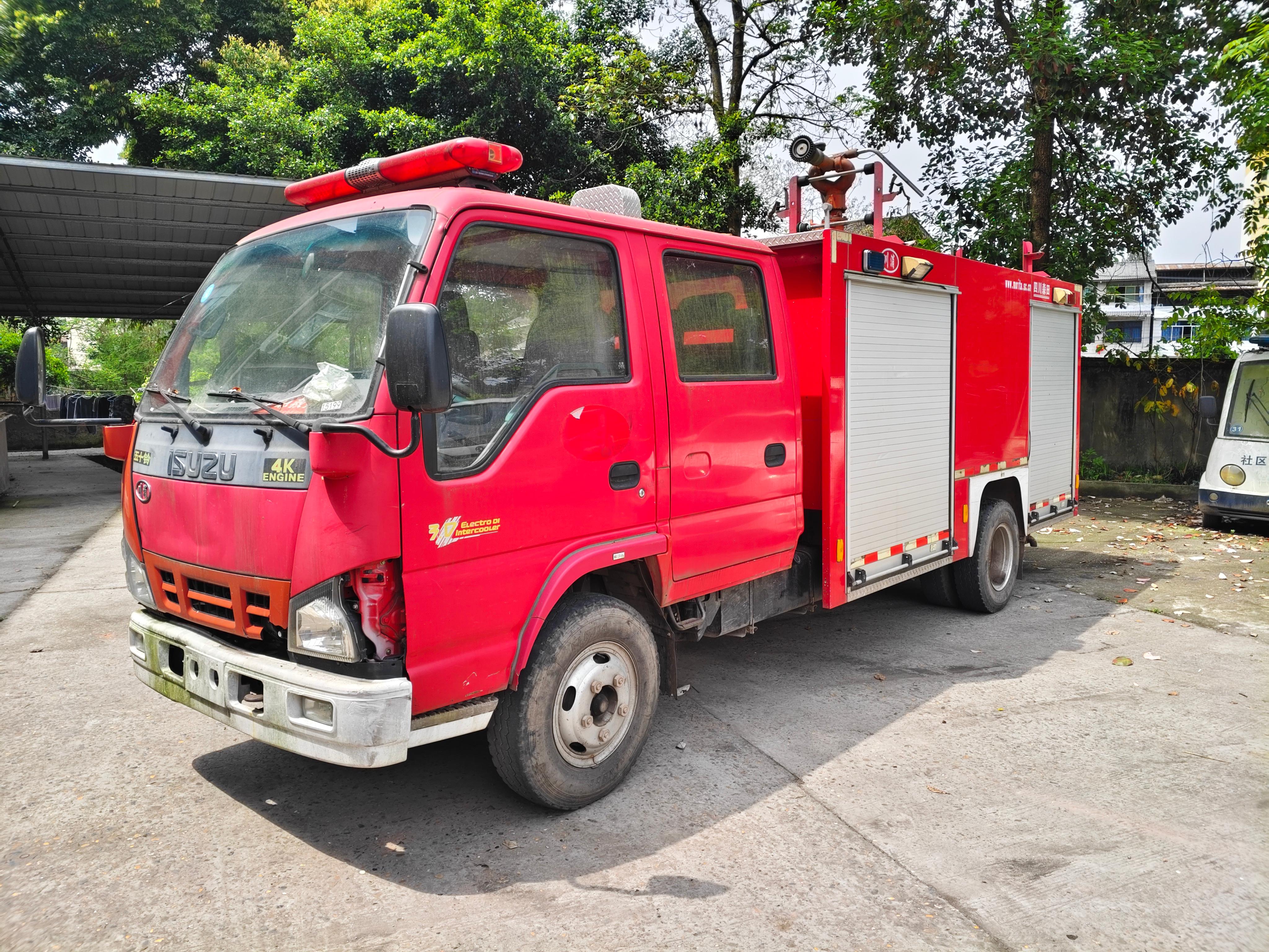 4月13日重庆铜梁区维新镇人民政府报废消防车一辆转让公告