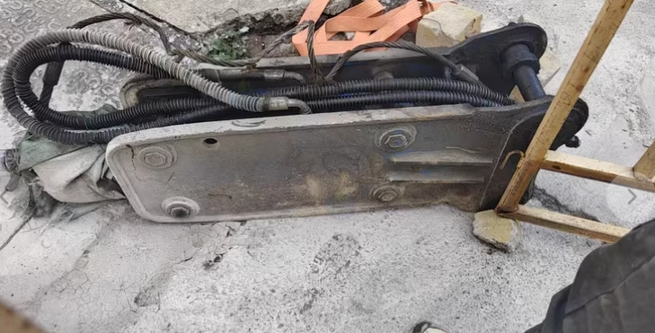 佛山市地区处理闲置液压破碎锤68型